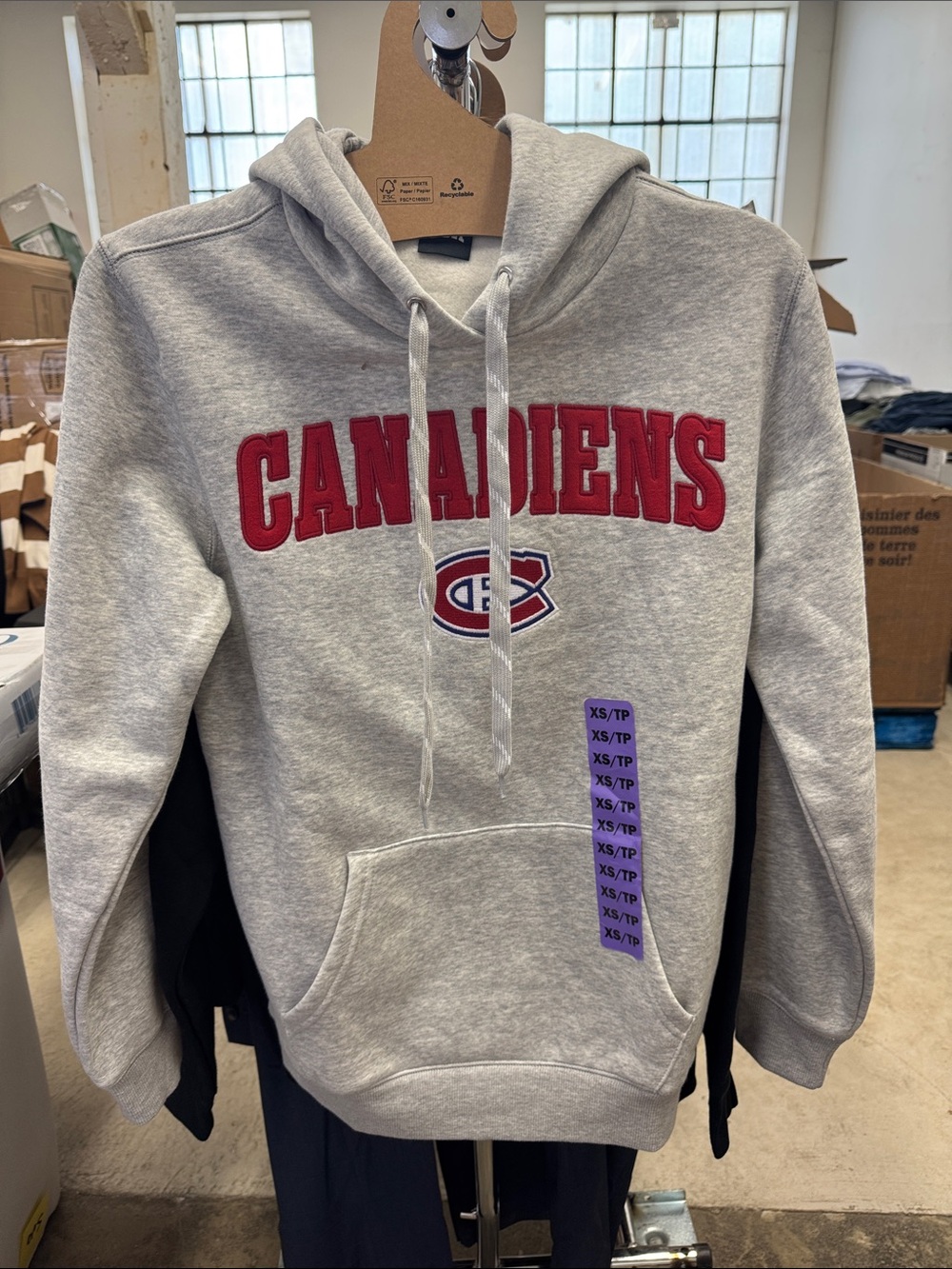 NHL Canadiens Hooded Crewneck Sweatshirt in Gray and Red